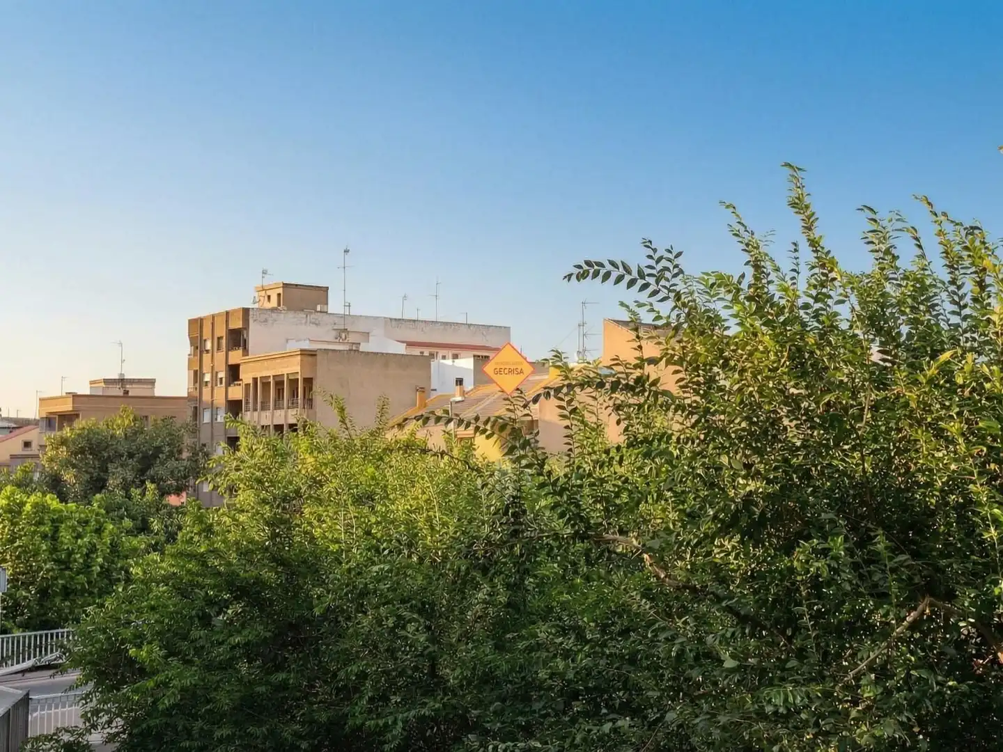 Außenansicht von Wohnung zum Verkauf in Bétera mit Heizung, Balkon und Alarm