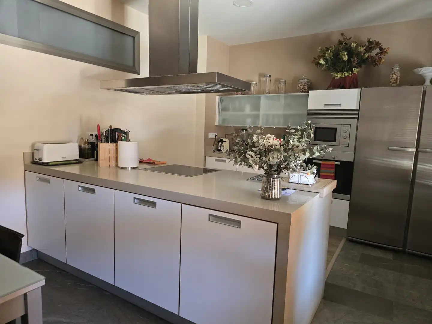Cocina de Casa o chalet en venta en Villanueva del Ariscal con Aire acondicionado, Jardín privado y Terraza