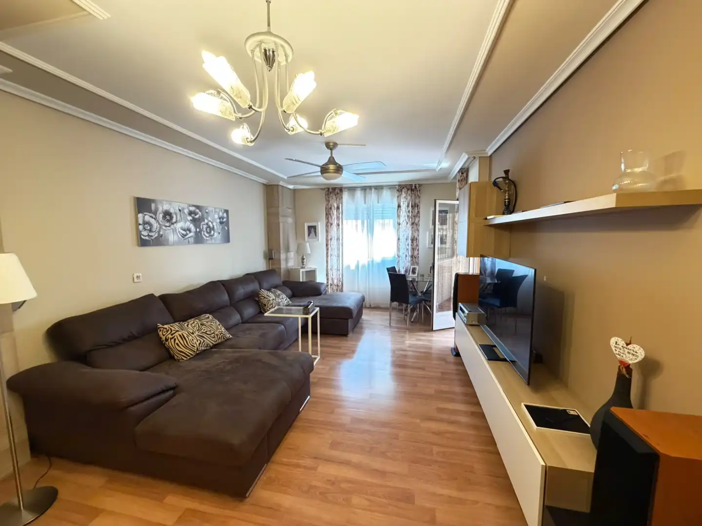 Flat with terrace for sale in Calle Alfonso X El Sabio 1, imagen 3