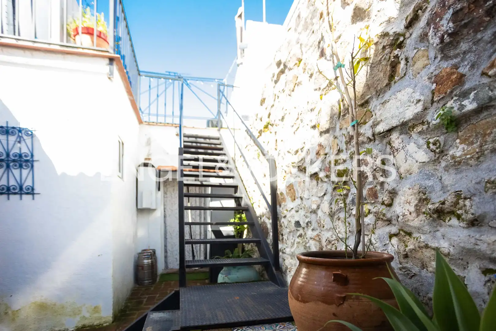 Vista exterior de Casa o chalet en venta en Cazalla de la Sierra con Calefacción, Amueblado y Balcón