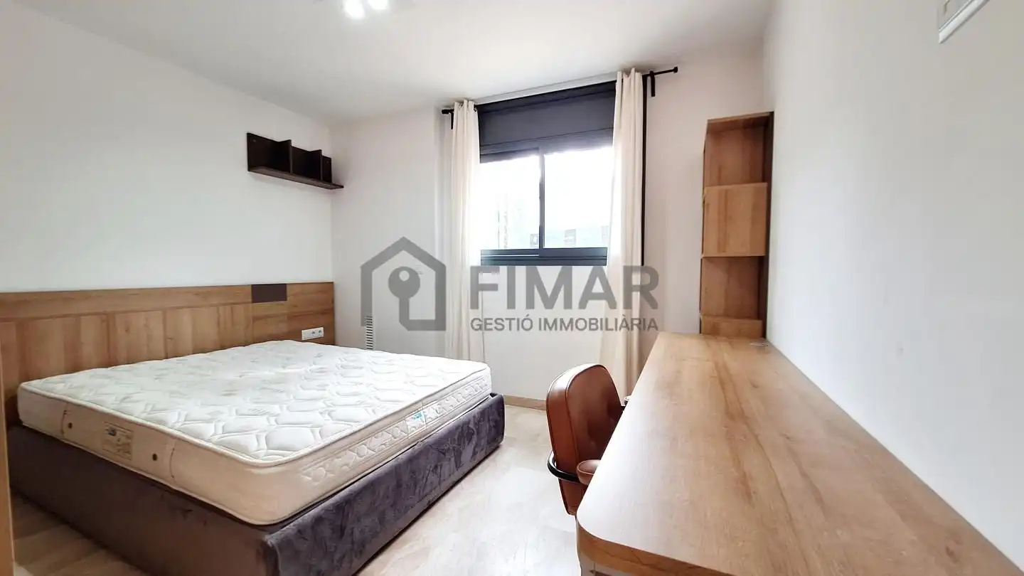 Schlafzimmer von Erdgeschoss zum Verkauf in Mataró mit Klimaanlage, Heizung und Terrasse
