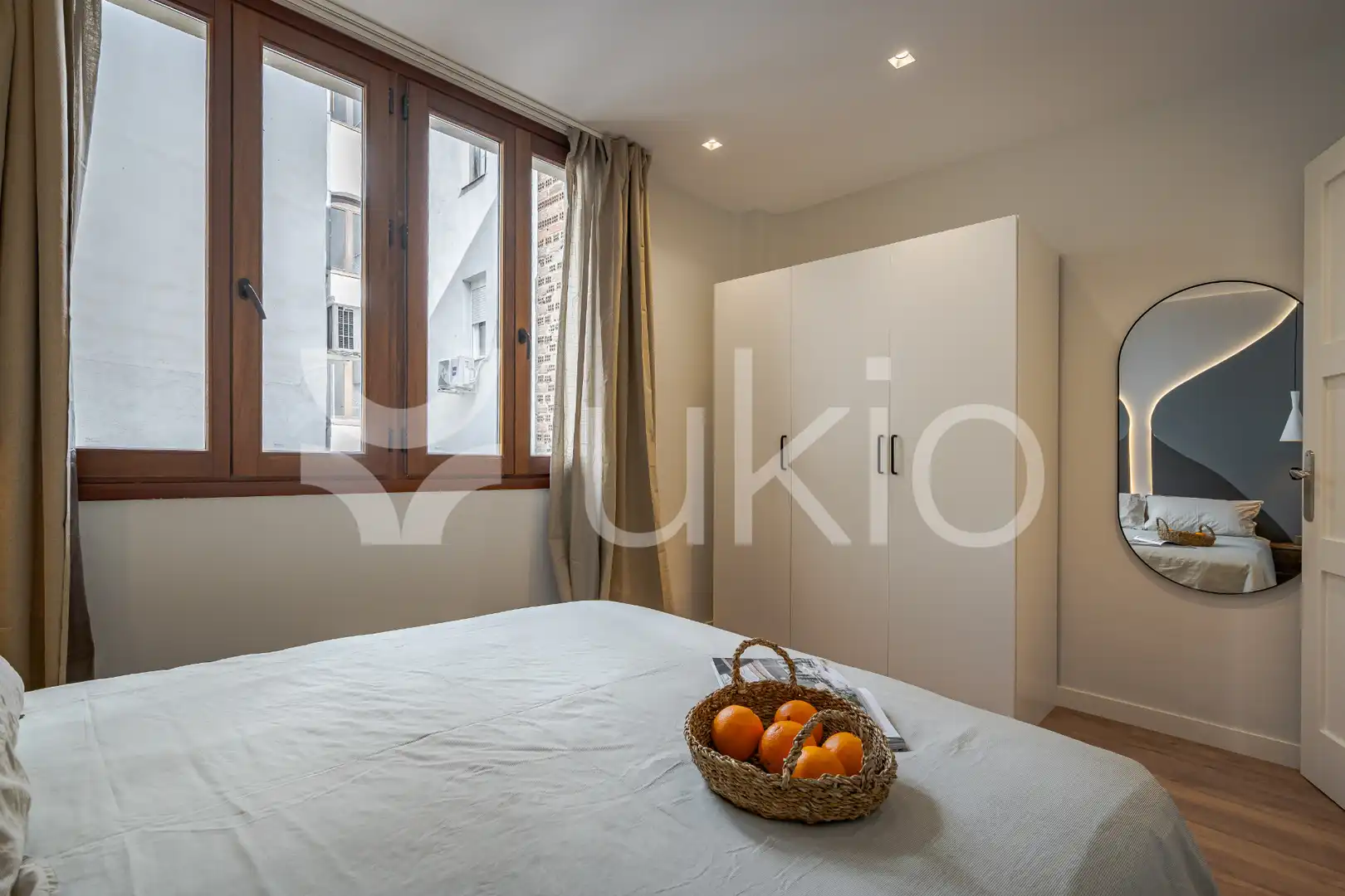 Habitación de Apartamento de alquiler en Madrid con Aire acondicionado, Calefacción y Amueblado