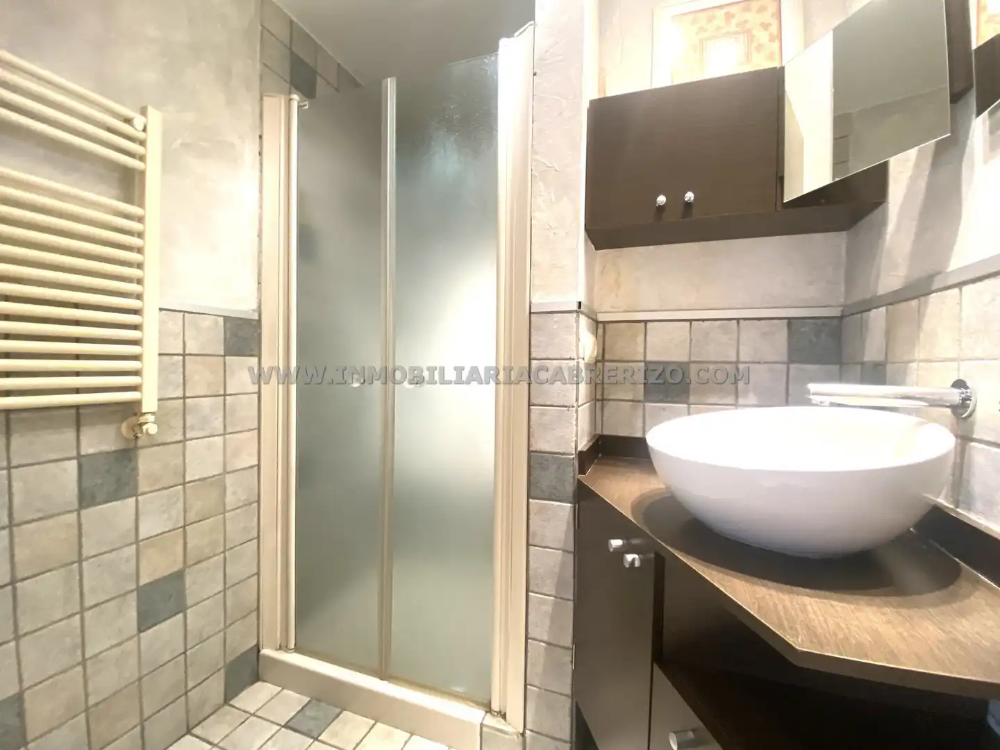 Baño de Piso en venta en Barañáin / Barañain con Calefacción, Parquet y Horno
