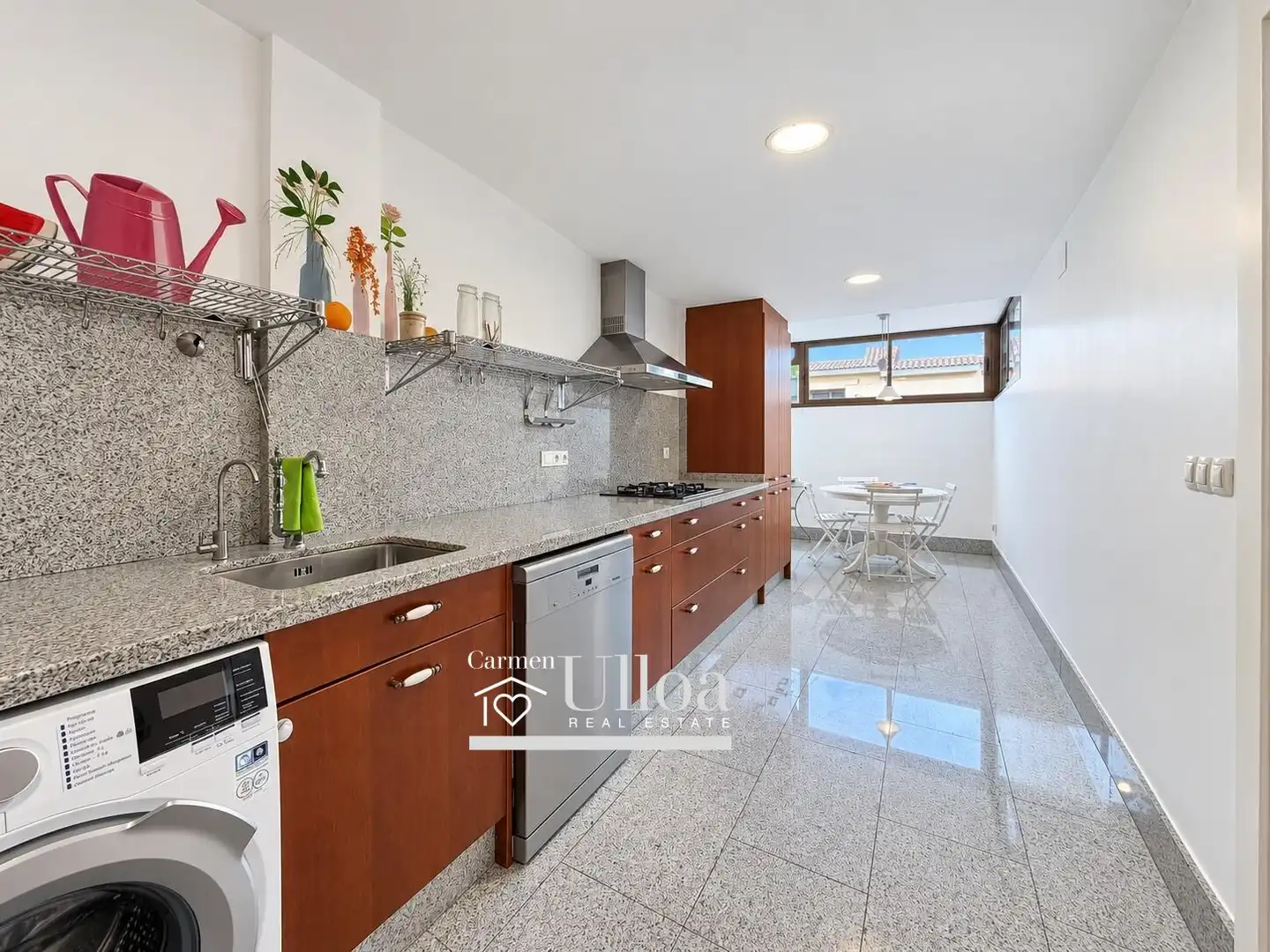 Cocina de Casa o chalet en venta en Alicante / Alacant con Aire acondicionado, Calefacción y Jardín privado