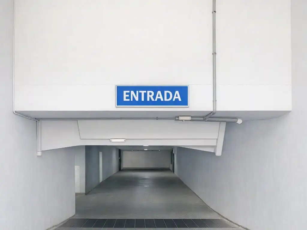 Aparcament de Traster en venda en Ronda del Estero
