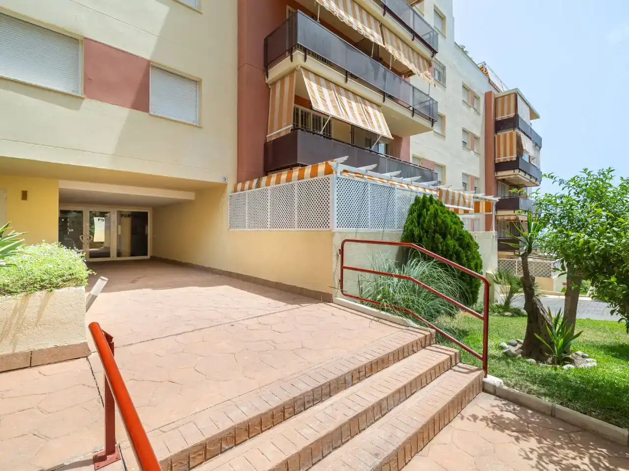 Vista exterior de Pis en venda en Málaga Capital amb Aire condicionat, Piscina i Balcó