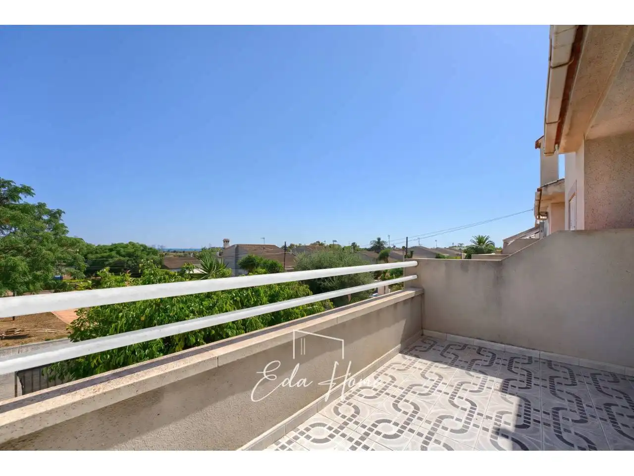 Terrassa de Casa adosada en venda en Cubelles amb Terrassa