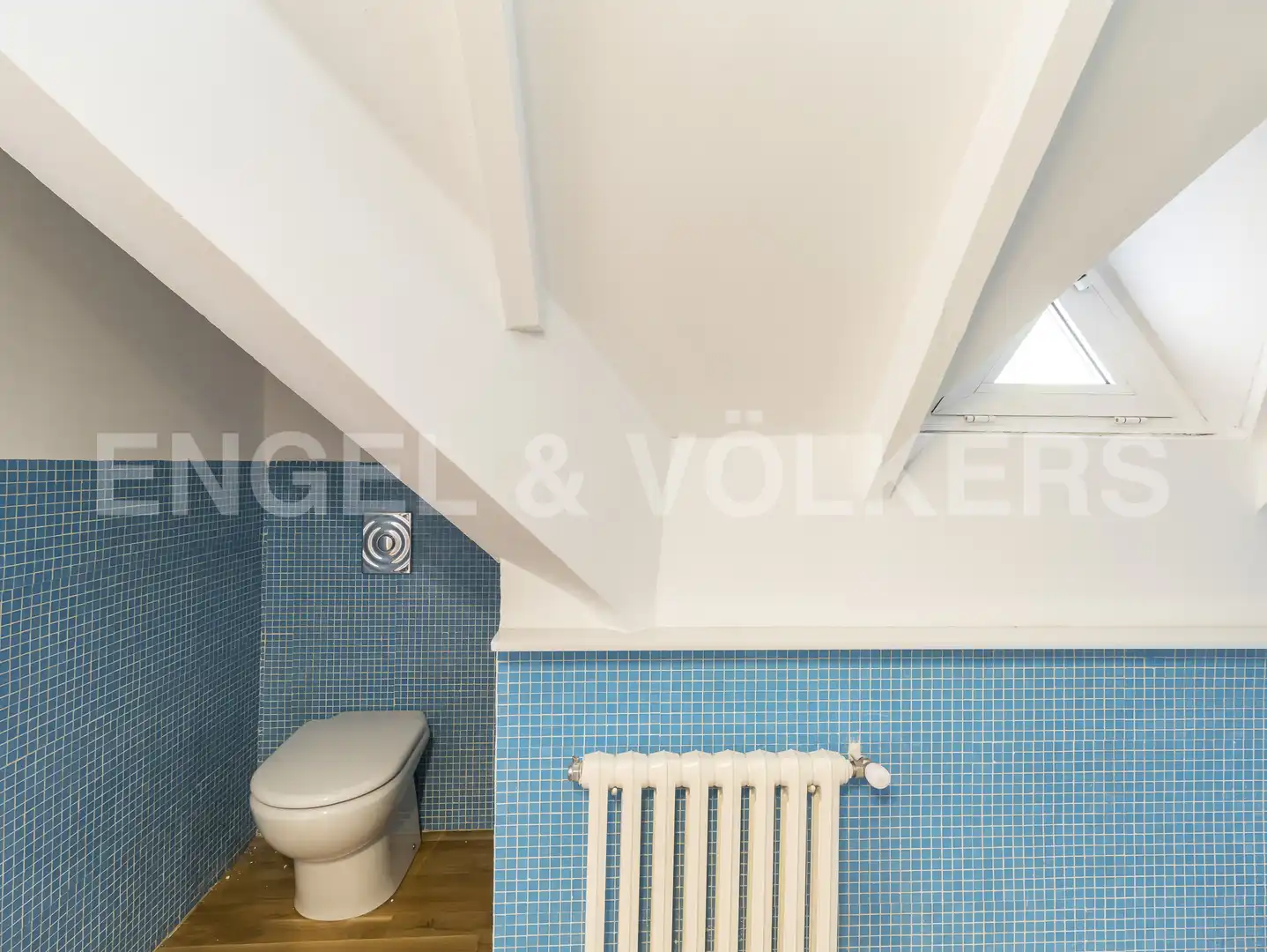 Bathroom of Houses for rent in Barcelona  with Air Conditioner, Heating and Private garden