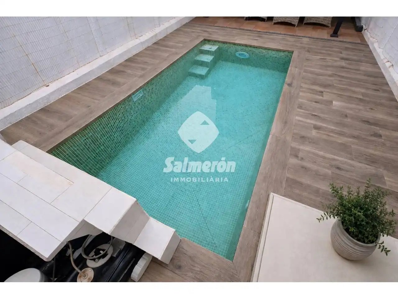 Piscina de Casa adosada en venta en Palafolls con Aire acondicionado, Calefacción y Jardín privado