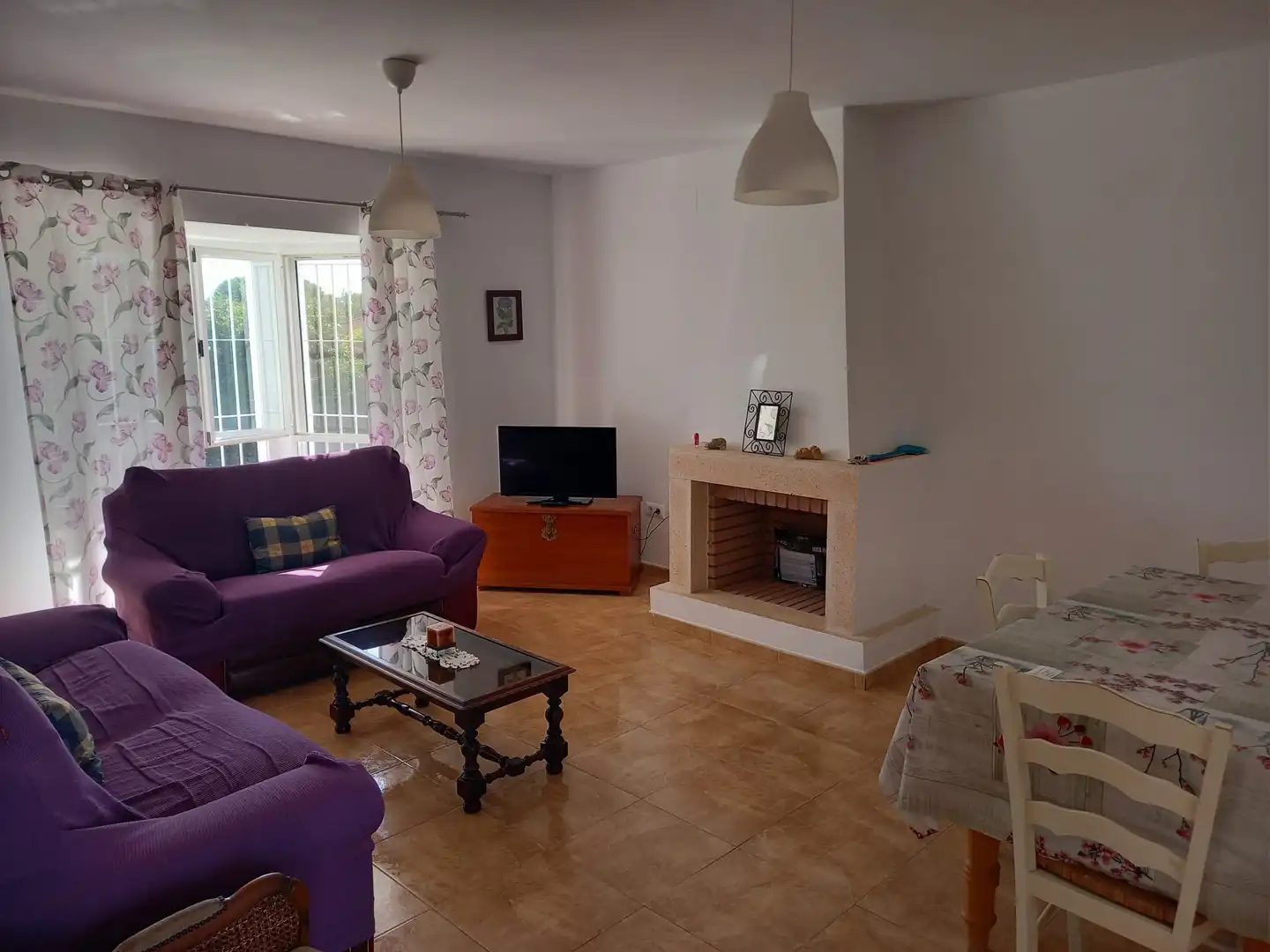 Houses for rent in Camino de Isla del Sotillo, Las Lagunas - Campano