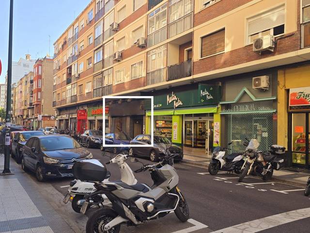 Local comercial en Alquiler en Calle Calle de Gascón de Gotor, 19, 19 en Ruiseñores
