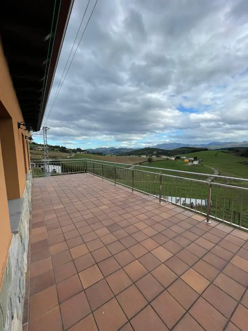 Terraza de Finca rústica de alquiler en Tineo con Calefacción, Jardín privado y Parquet