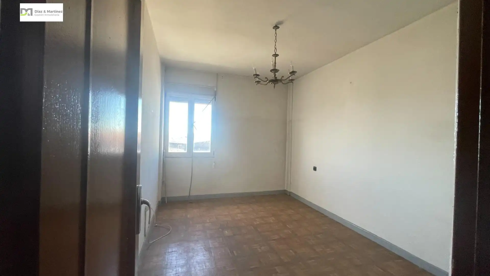 Piso en venta en León Capital , León