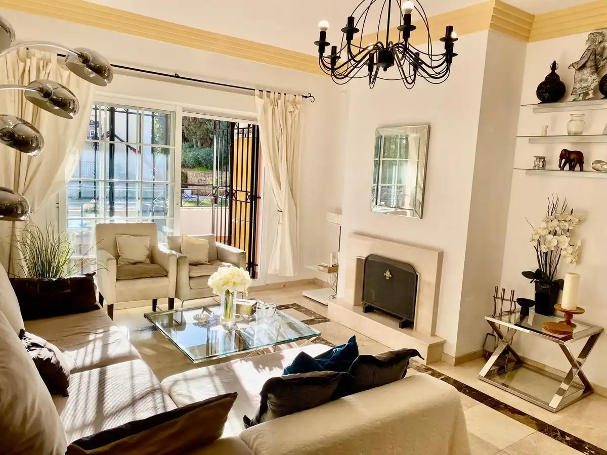 Piso con ascensor en venta en Nueva Andalucía, imagen 5