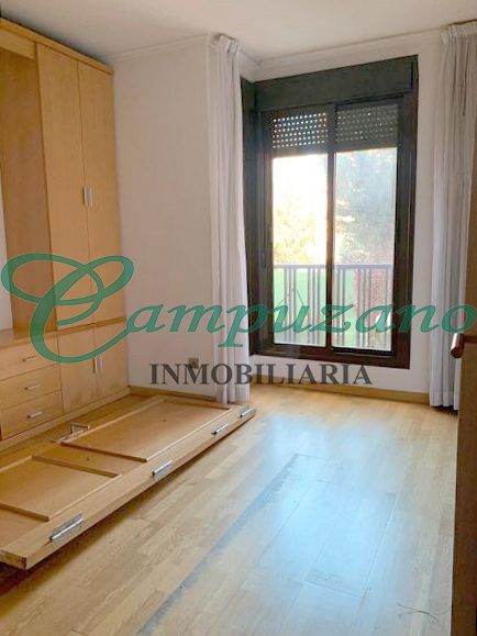 Bedroom of Flat for sale in  Madrid Capital  with Air Conditioner, Heating and Alarm