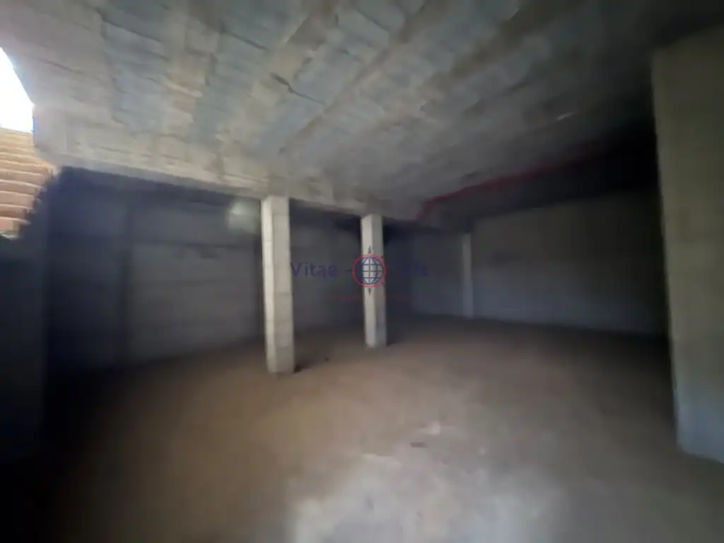 Local comercial en venta en Calle Fuerzas Armadas, imagen 3