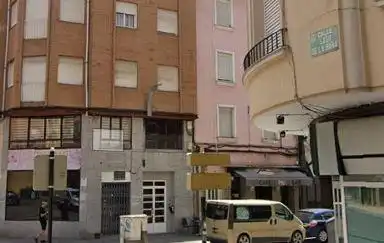 Piso en venta en Avenida Valdes, imagen 2