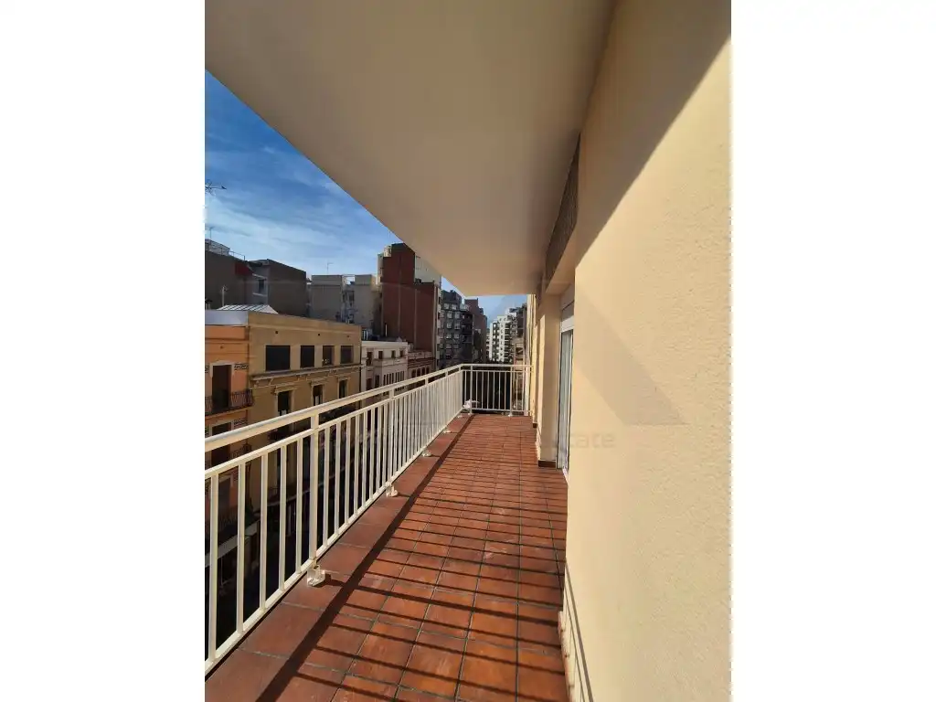 Wohnung mit Terrasse zur Miete in Calle Reding 38, imagen 2