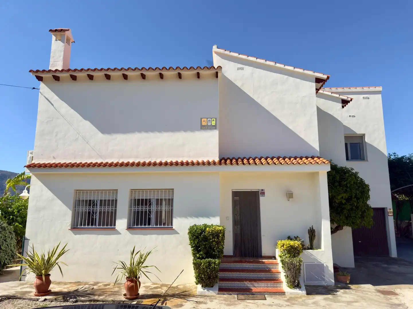 Vista exterior de Casa o chalet de alquiler en L'Alfàs del Pi con Aire acondicionado, Calefacción y Jardín privado
