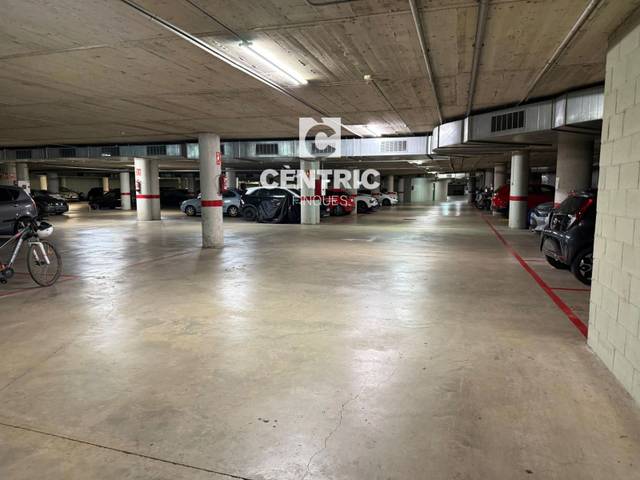 Garaje en Venta en Cementiri Vell