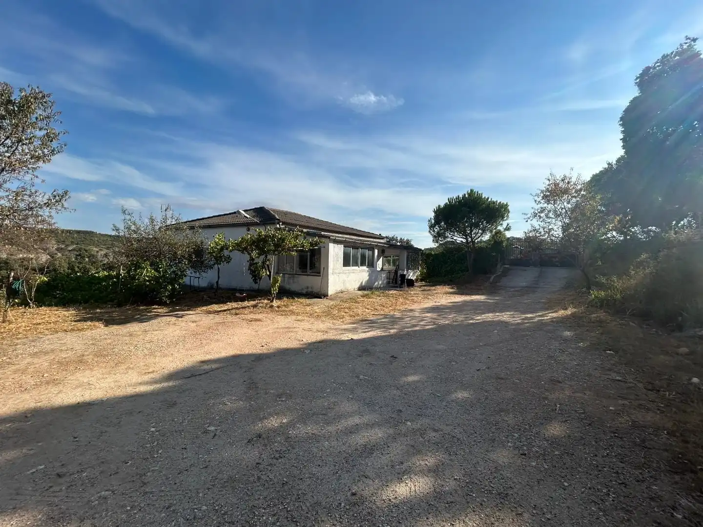 Außenansicht von Haus oder Chalet zum Verkauf in Hontoba
