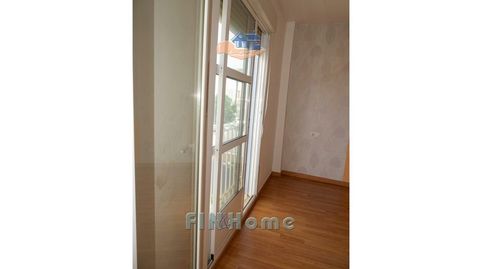 CASA ADOSADA EN VENTA EN GERENA  3 DORMITORIOS, PATIO, TERRAZA Y CHIMENEA, immagine 5
