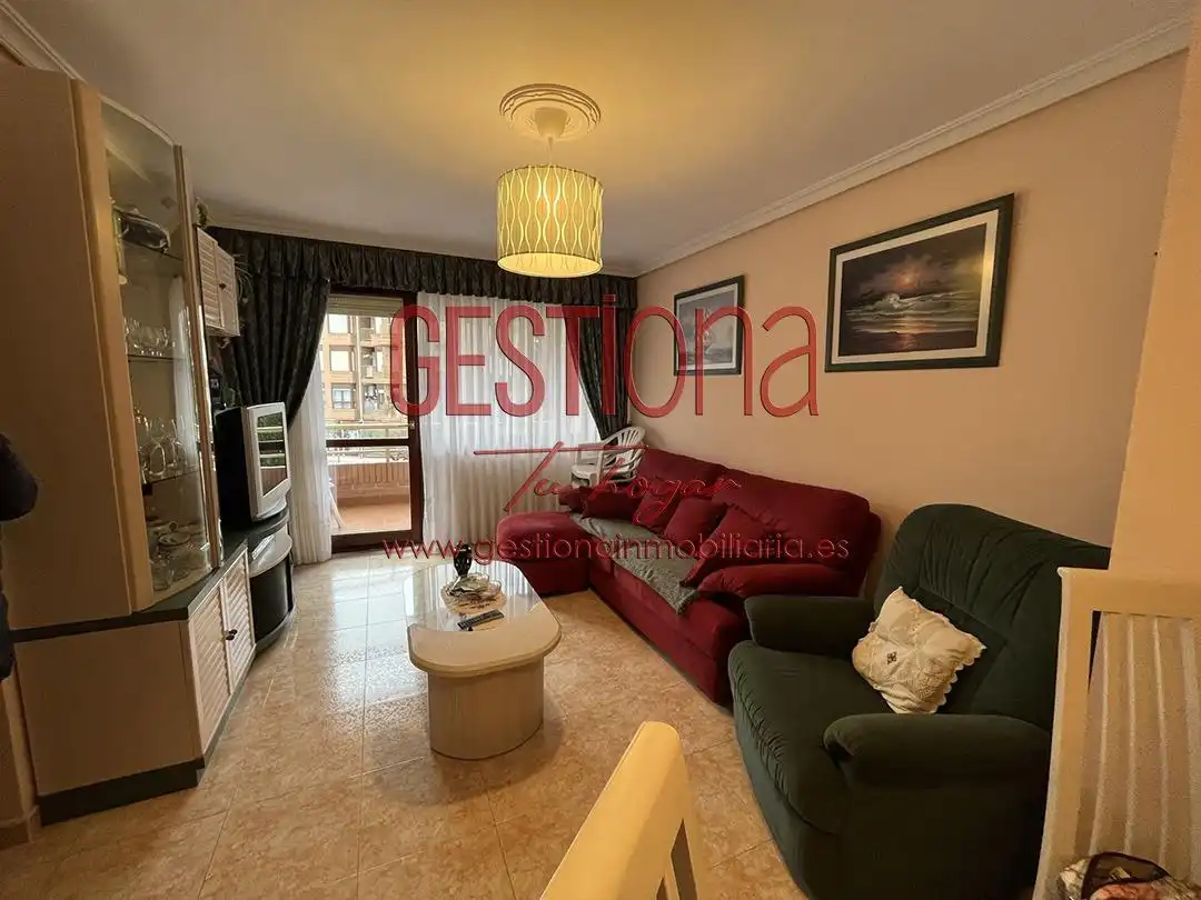 Sala d'estar de Planta baixa en venda en Noja amb Calefacció, Jardí privat i Terrassa
