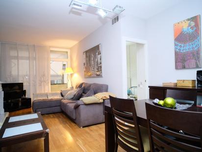 Living room of Flat for sale in  Barcelona Capital  with Air Conditioner, Heating and Parquet flooring