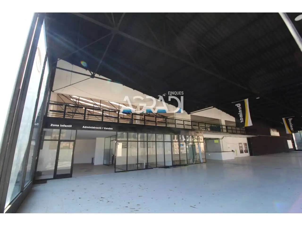Nave industrial de alquiler en Vallirana