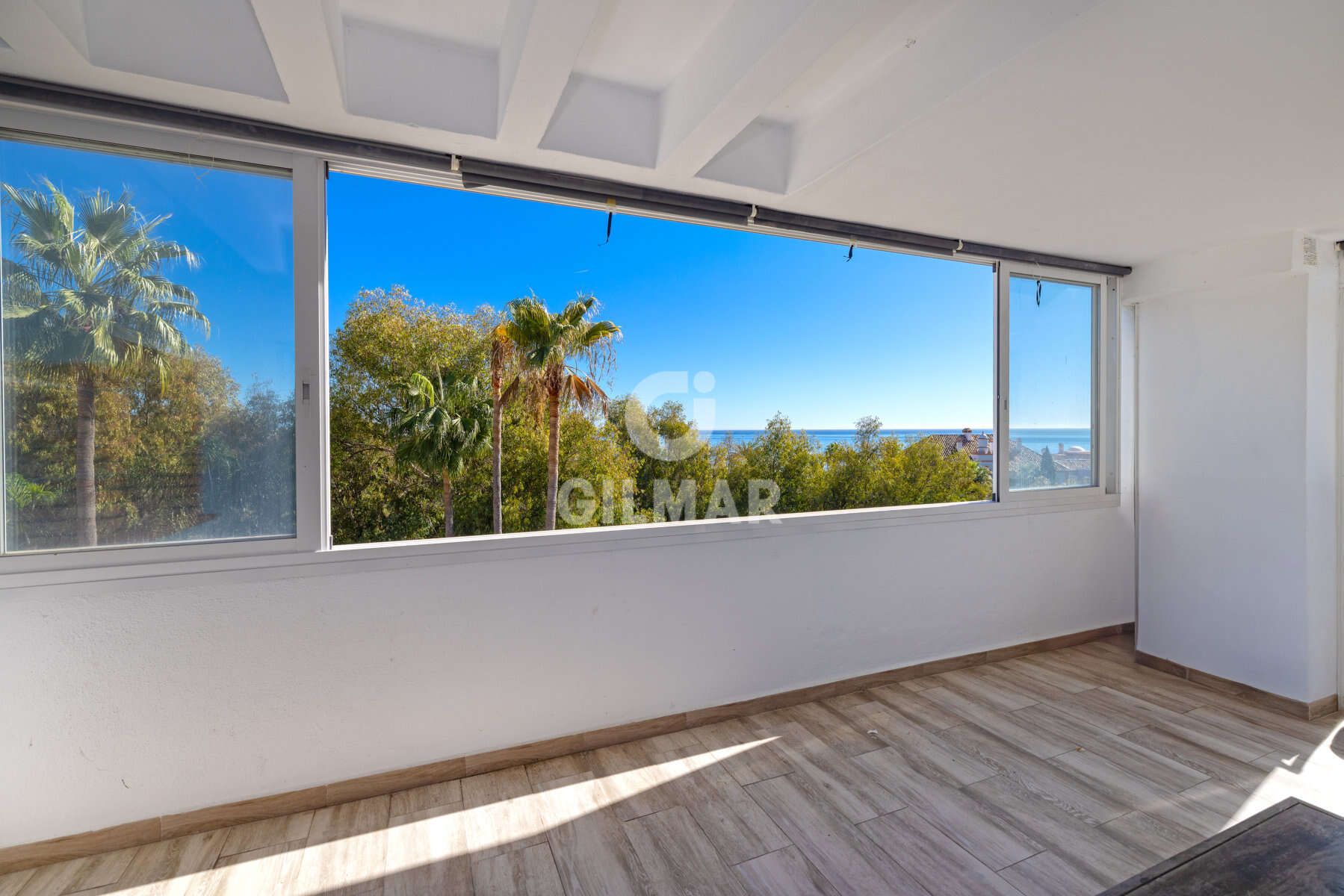 Vista exterior de Dúplex en venda en Casares amb Calefacció, Piscina i Balcó