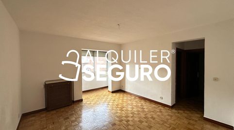 Foto 2 de Piso de alquiler en Cañada, Vinateros, Madrid Capital