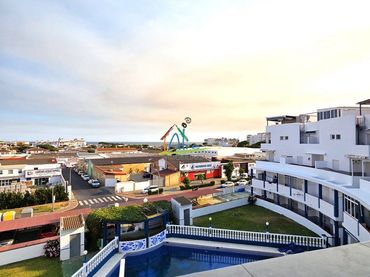 Appartement compact avec piscine à vendre à Coliseo Playa