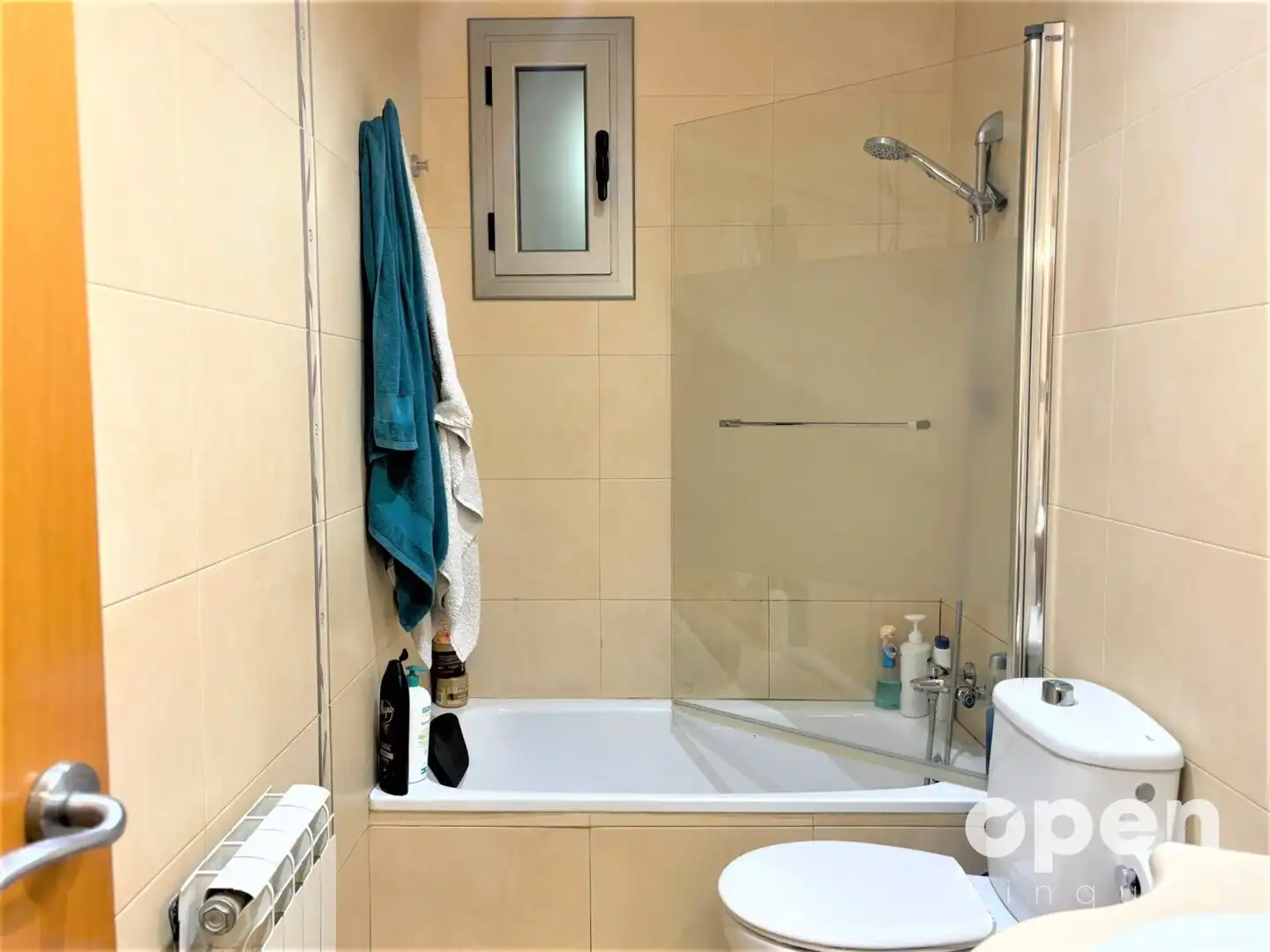 Bathroom of Flat for sale in Terrassa  with Heating and Parquet flooring