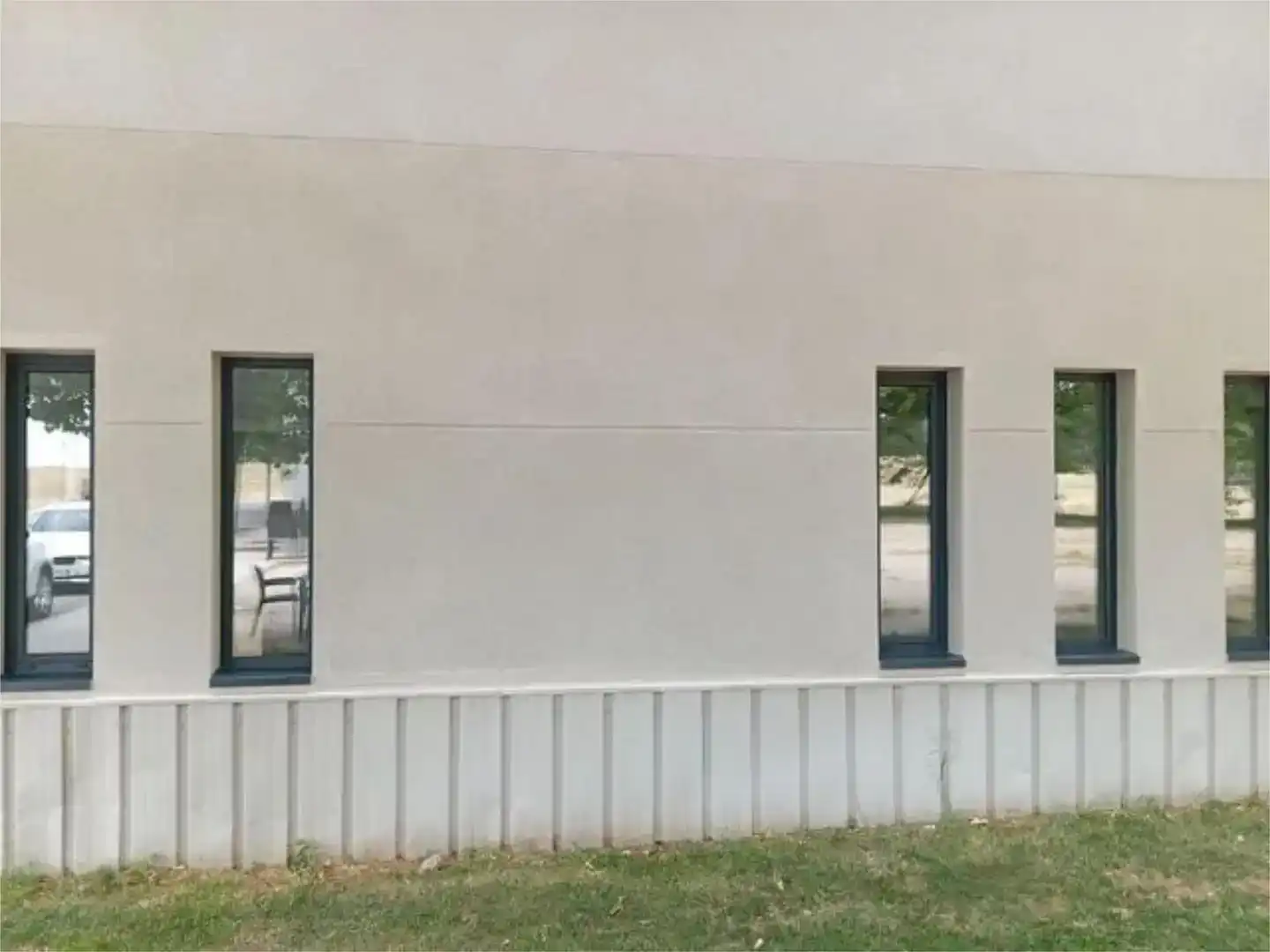 Vista exterior de Oficina en venda en Cáceres