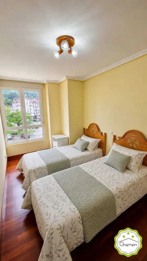 Schlafzimmer von Wohnung zur Miete in Santoña mit Heizung