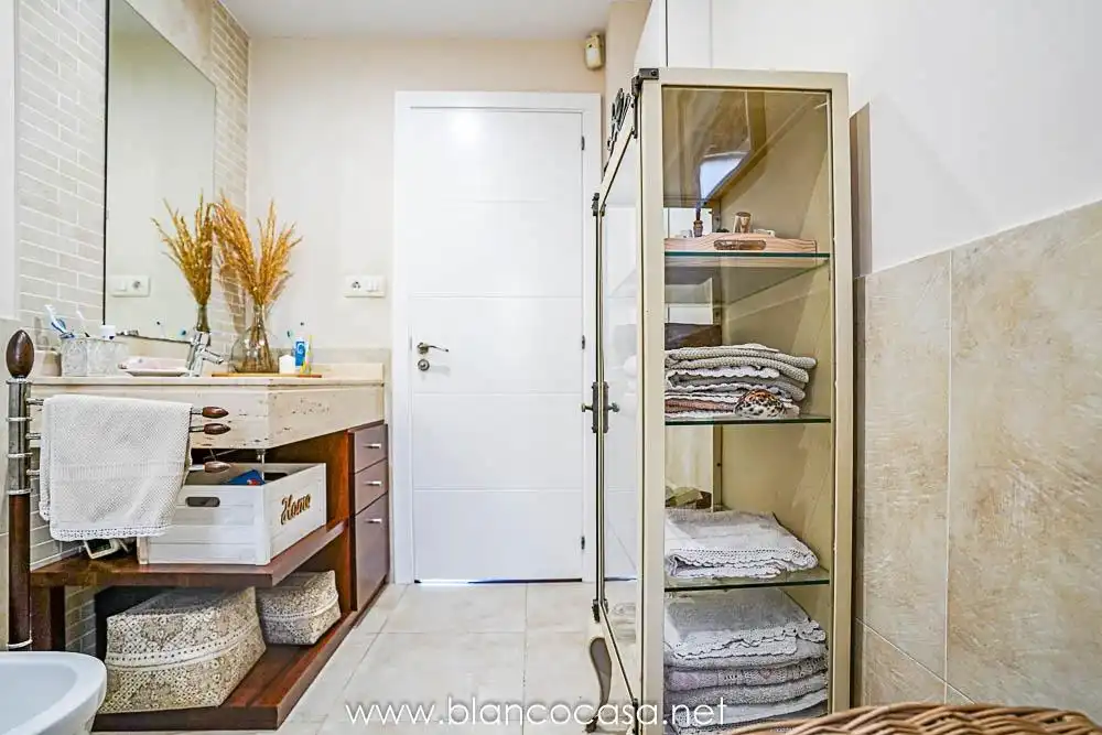 Bathroom of Houses for sale in Carballo  with Heating, Private garden and Storage room