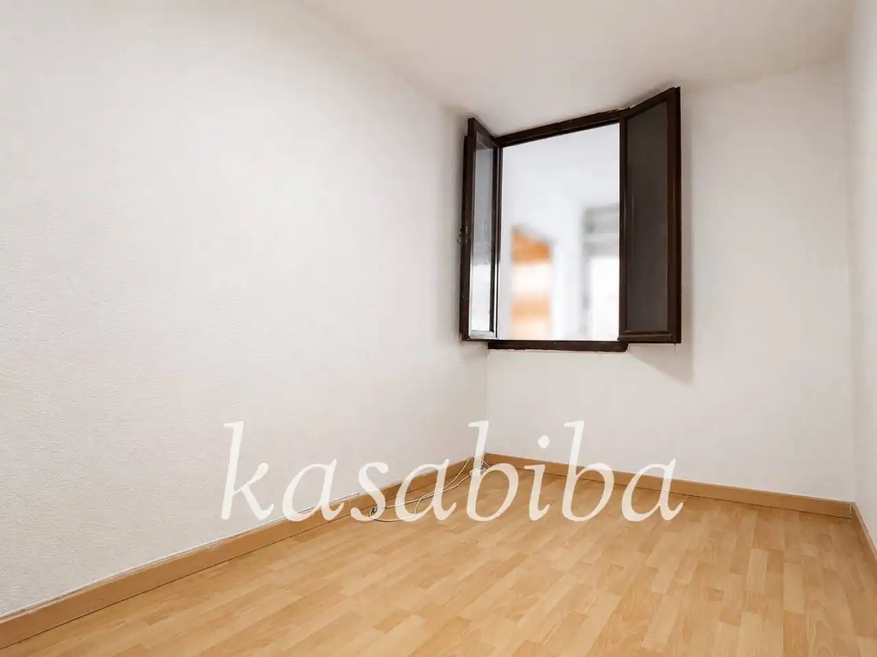 Bedroom of Flat for sale in Valencia