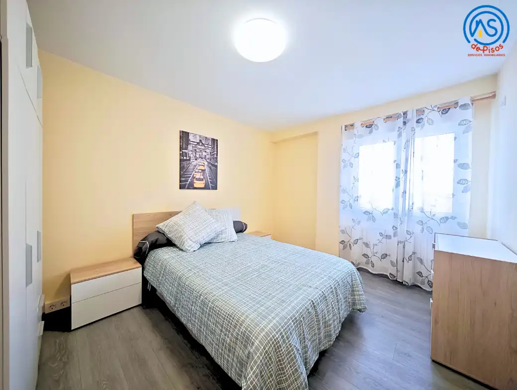 Wohnung zur Miete in Zaragoza, Zaragoza