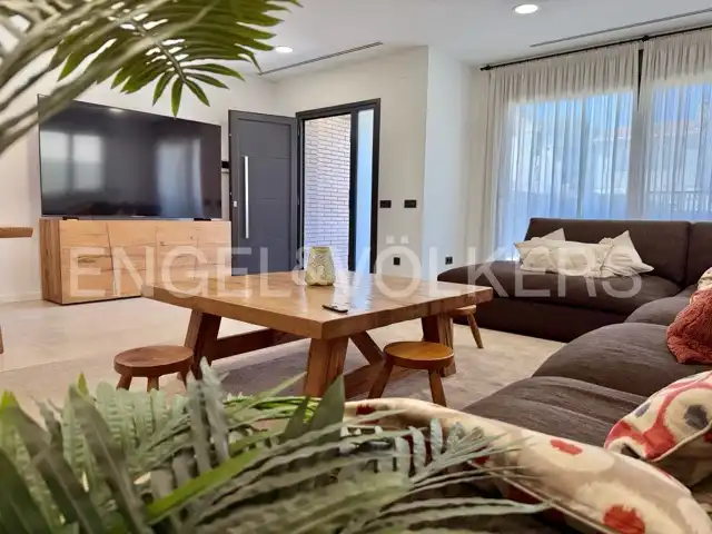 Living room of Houses for sale in Cambrils  with Air Conditioner, Heating and Private garden