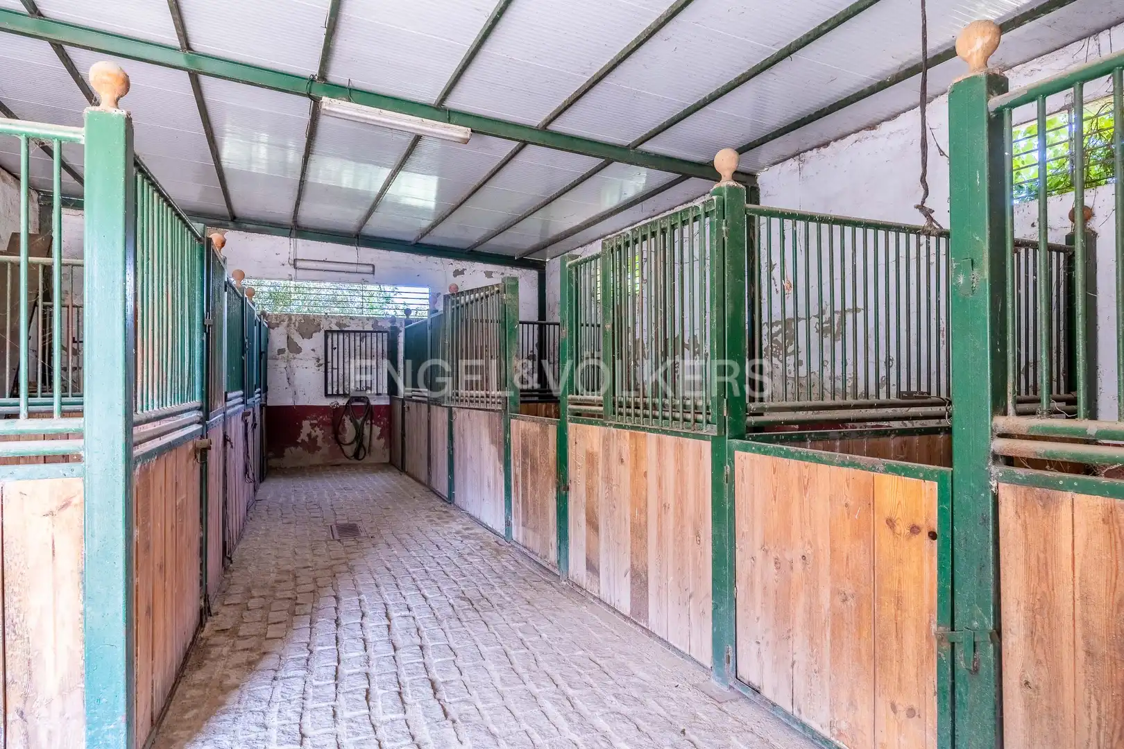 Vista exterior de Finca rústica en venta en Alcalá del Río con Aire acondicionado, Calefacción y Jardín privado