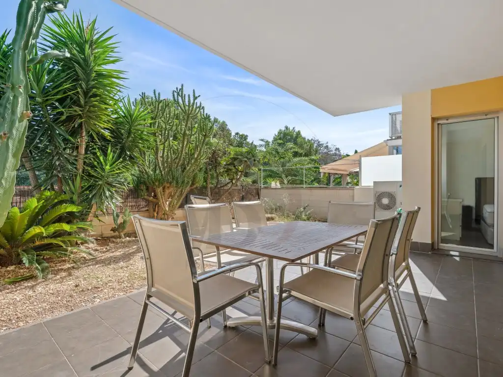 Apartament amb piscina en venda a Sant Agustí-Cala de Bou, imagen 2