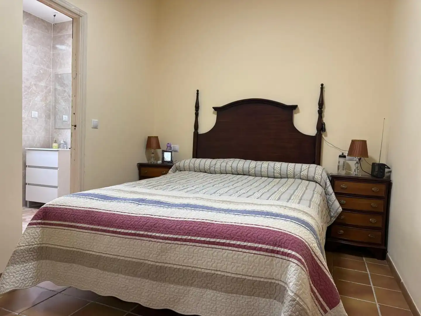 Habitación de Casa o chalet en venta en Carmona con Jardín privado, Terraza y Piscina