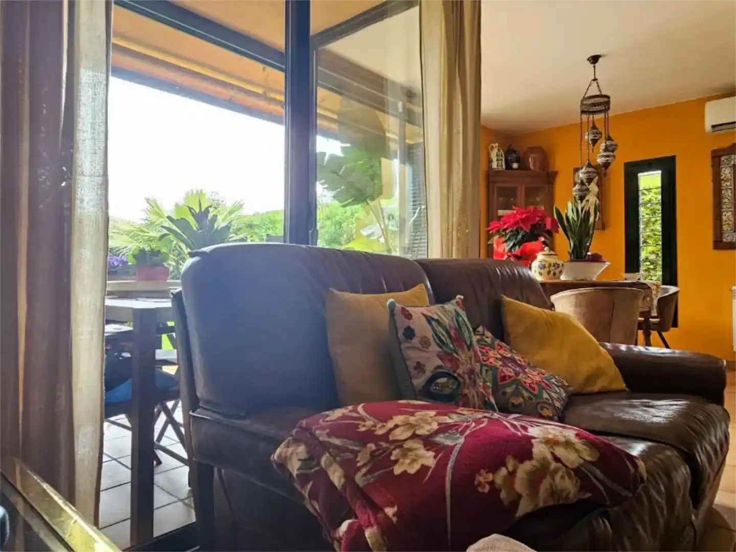 Sala de estar de Piso en venta en Navata con Aire acondicionado, Jardín privado y Trastero