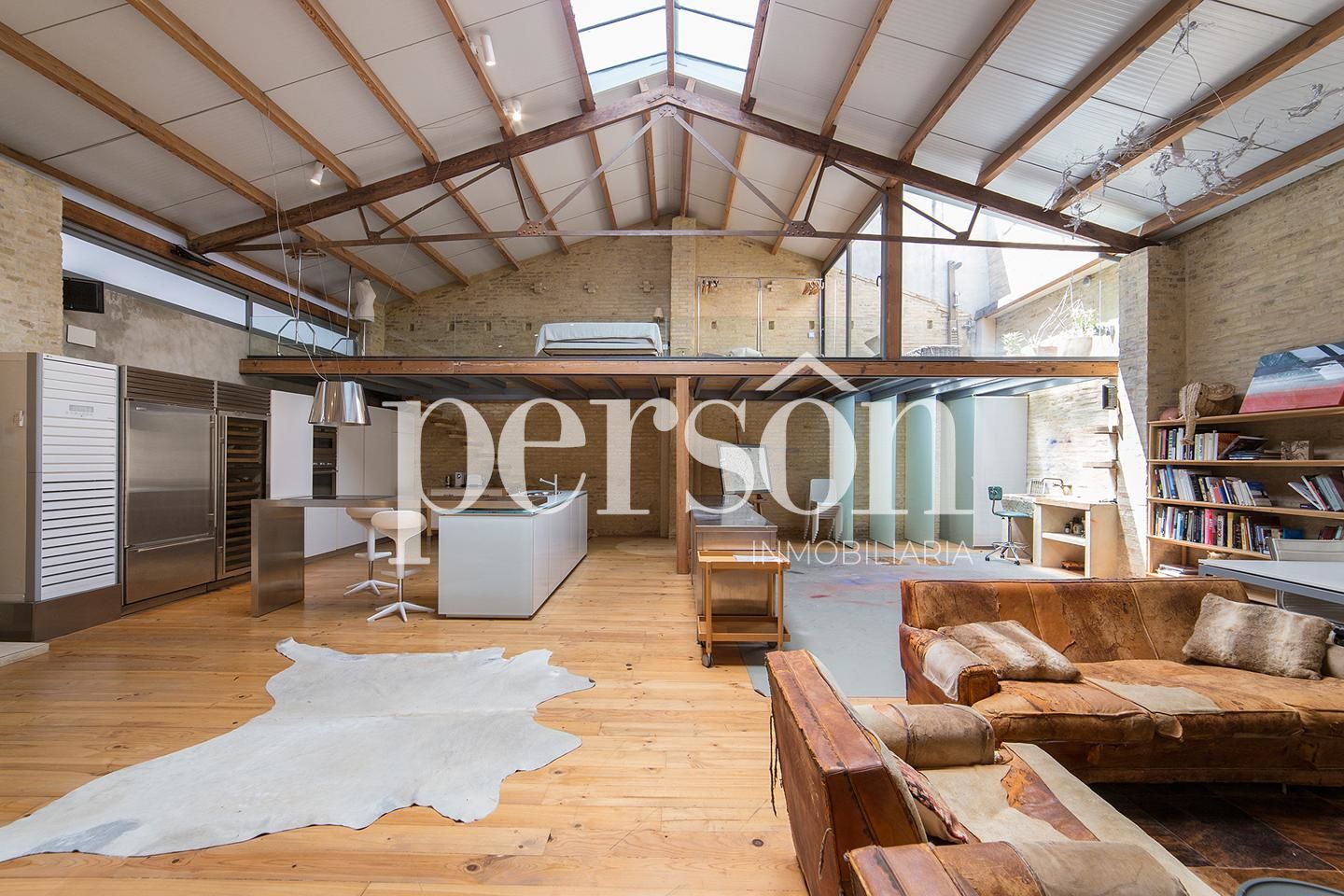 Bedroom of Duplex for sale in  Valencia Capital  with Air Conditioner, Heating and Parquet flooring