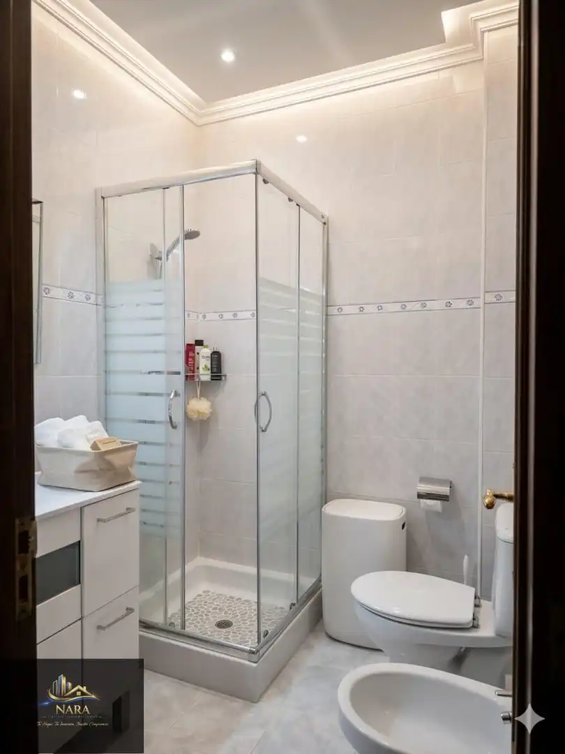 Badezimmer von Wohnung zum Verkauf in Santander mit Heizung, Parkett und Möbliert