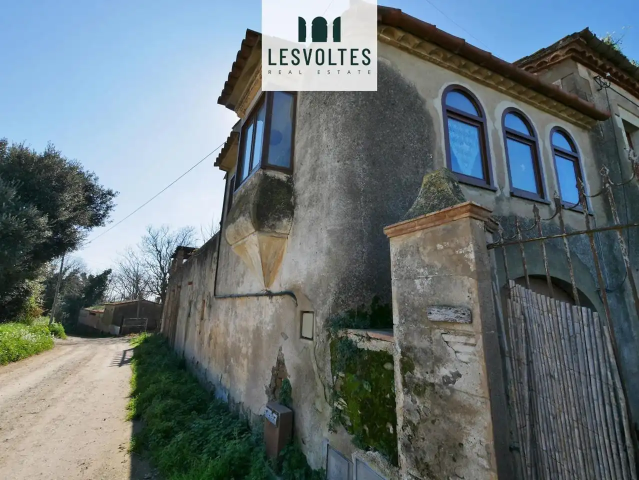 Vista exterior de Finca rústica en venda en Rupià amb Jardí privat i Terrassa