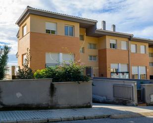 Exterior view of Single-family semi-detached to rent in Alzira  with Air Conditioner, Heating and Private garden