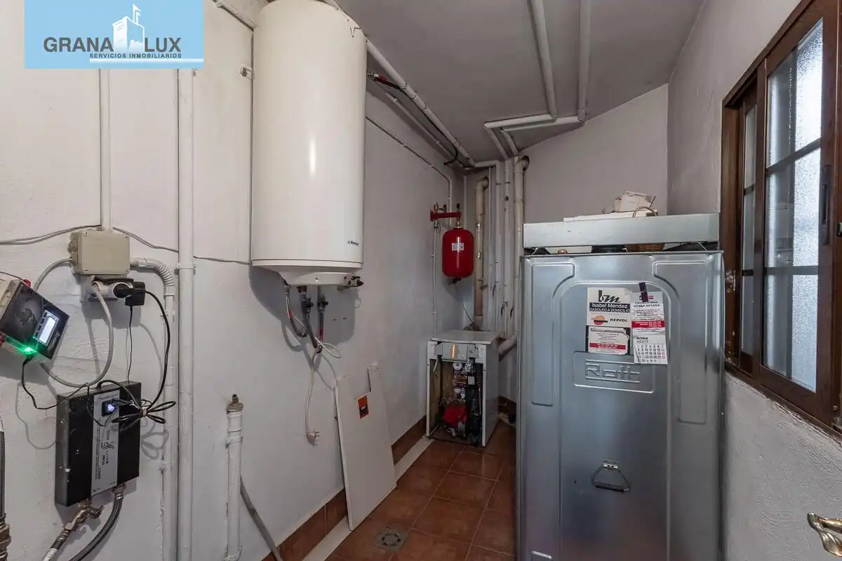 Chalet en venta en Calle de la Virgen del Rocío, imagen 41
