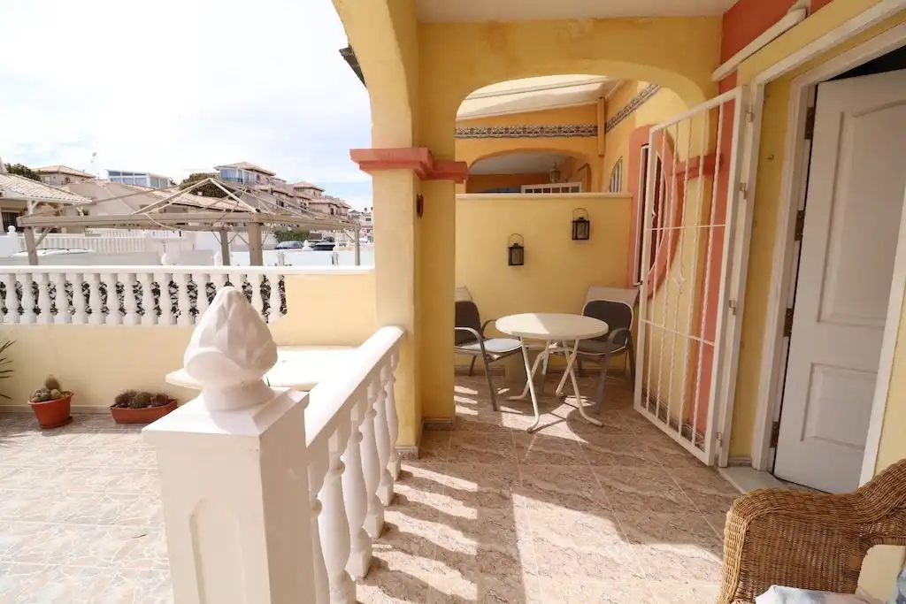 Detached homes for rent in Calle Granito, La Regia