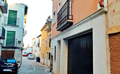 Vista exterior de Casa o xalet en venda en Horche amb Calefacció, Parquet i Terrassa